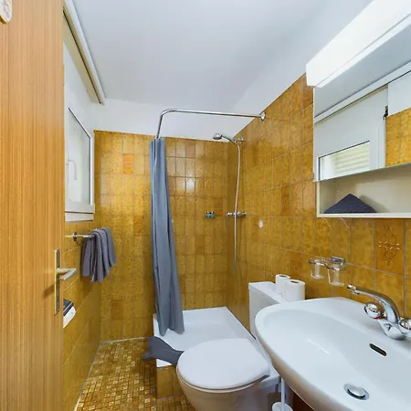 Relaxing Loft Haven Near Zermatt - Parking Free 塔什